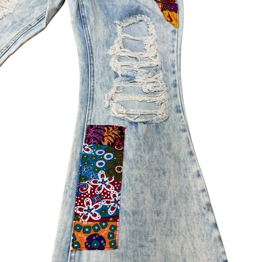 Almost Famous Vintage Flare Jeans Size 9 Blue Acid Wash Patch Distressed - Picture 5 of 16